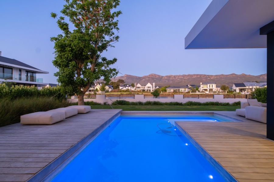 4 Bedroom Property for Sale in Val De Vie Estate Western Cape